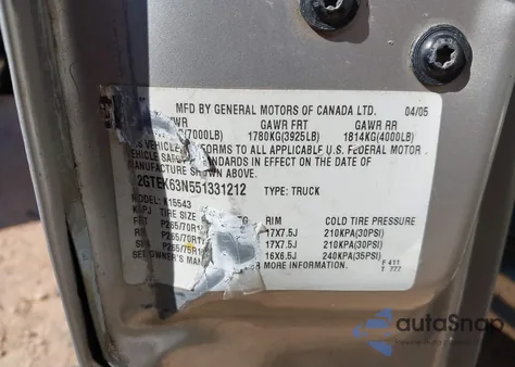 2005 GMC Sierra 1500 Denali z USA, uszkodzony, nr VIN 2GTEK63N551331212